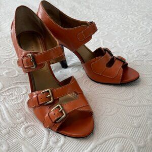TAHARI 100% Leather Orange Buckle DARRYL Heeled Sandals Size 8